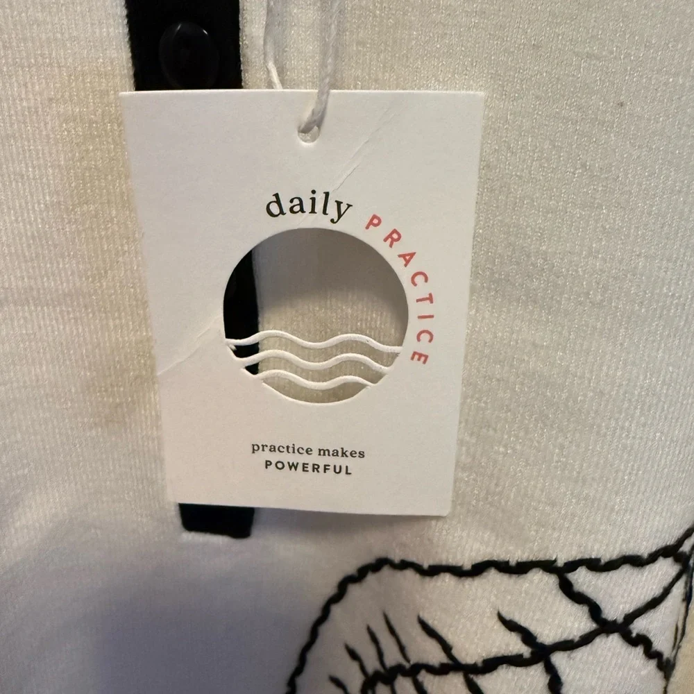 Daily Practice Go Team Embroidered Henley Top Size Small NWT Reg Price $178 - Picture 6 of 7